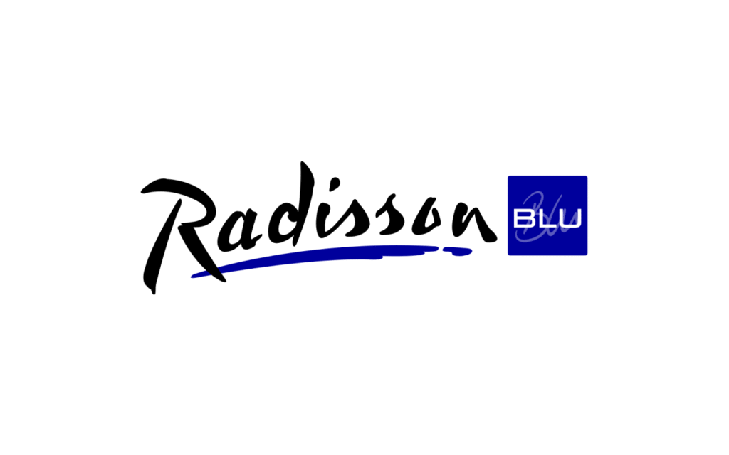 Radisson Blue Lietuva logotipas – VšĮ Atsigręžk į vaikus rėmėjas